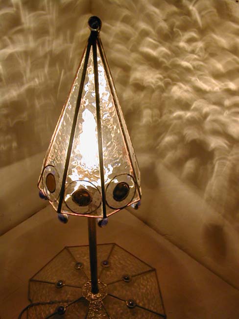 LAMPES SUR PIEDS 000 
